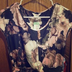 NEVER WORN - floral print maternity dress